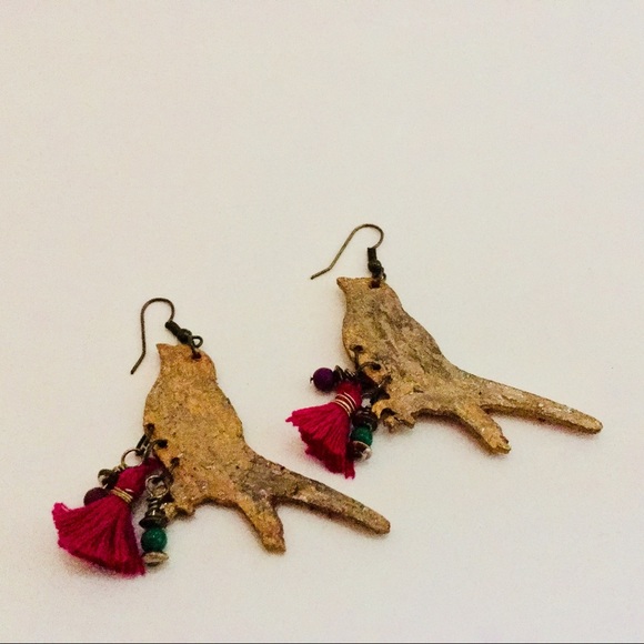 🌸HOST PICK 🌸Boho Red & Gold Wood Bird  Earrings - Picture 3 of 4